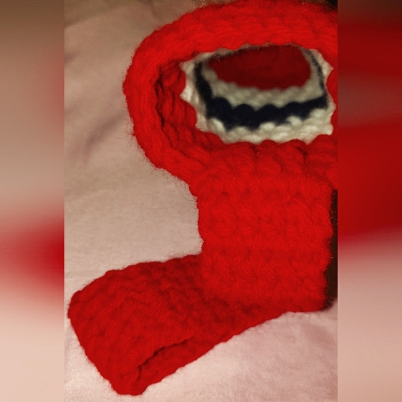 HAND MADE RED WHITE AND BLUE BOTTLE WRIST HOLDER MADE WITH LOVE BY GRANDMA (MOM) - Picture 3 of 4